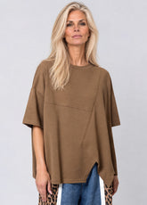 Crosscut Hem Tee